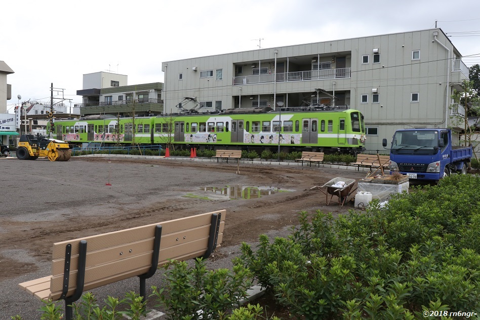 鰭ヶ崎駅前広場